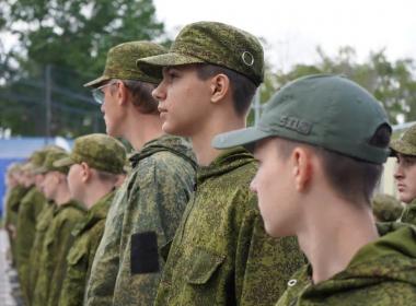 Директор Центра «ВОИН» закрыл финальную смену «Время юных героев» в Белгородской области