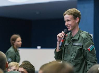 В День Военно-воздушных сил России лагерь «Время юных героев» посетил лётчик-штурмовик Виктор Александрович Квасов!