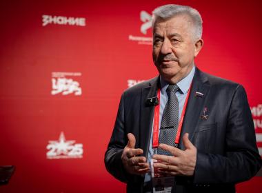 Виктор Водолацкий поделился успешными практиками Центра «ВОИН» с участниками Всероссийского  патриотического форума